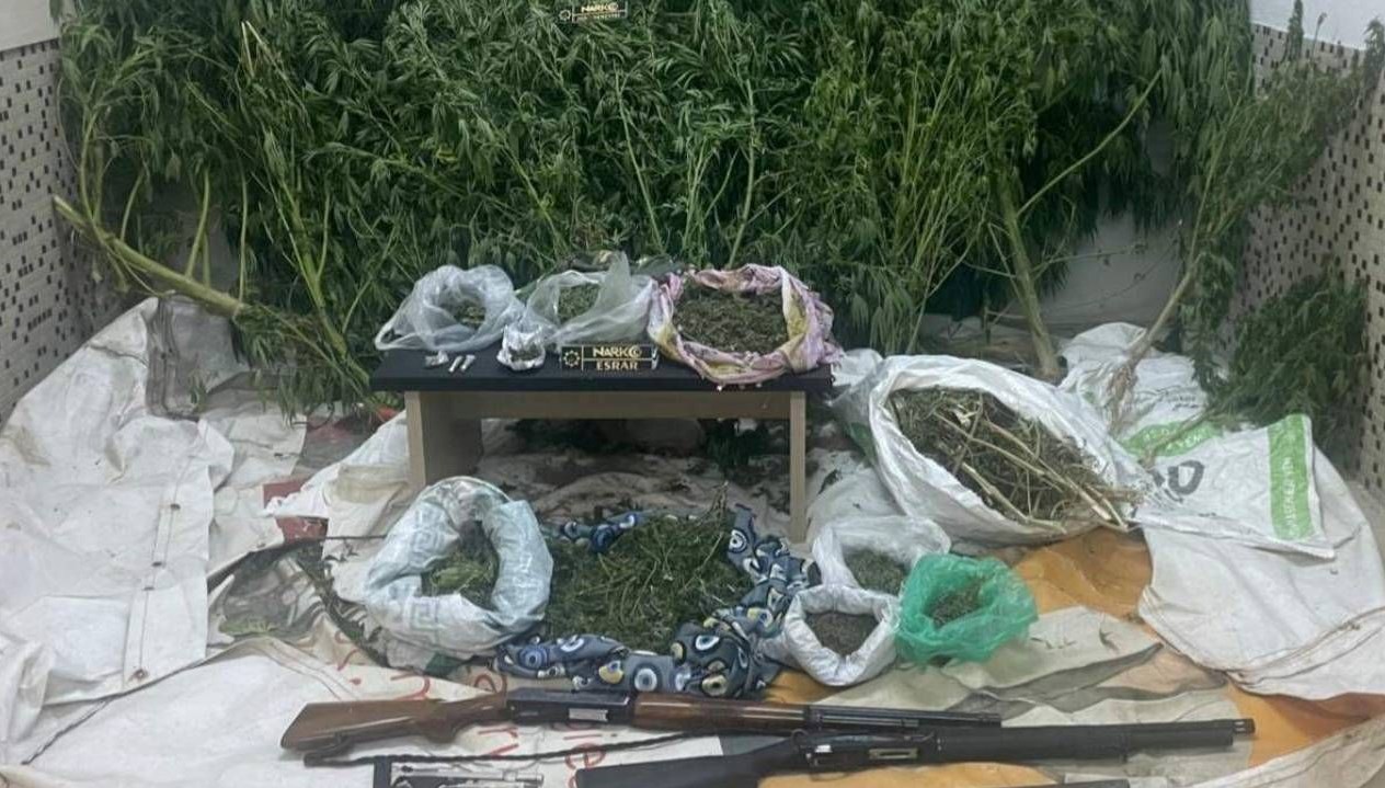 denizlide uyusturucu operasyonu 2 supheli tutuklandi UUOIbcKu