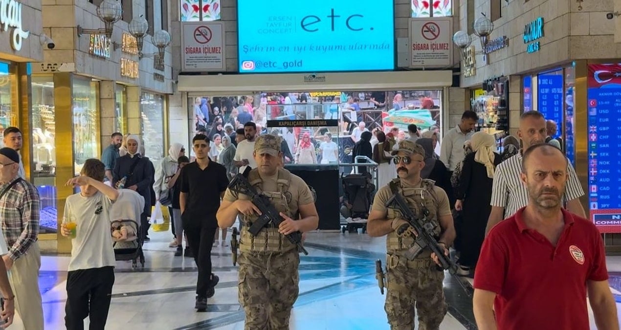 emniyet apar topar harekete gecti ozel harekat kapalicarsida nobete basladi GUZetrI5