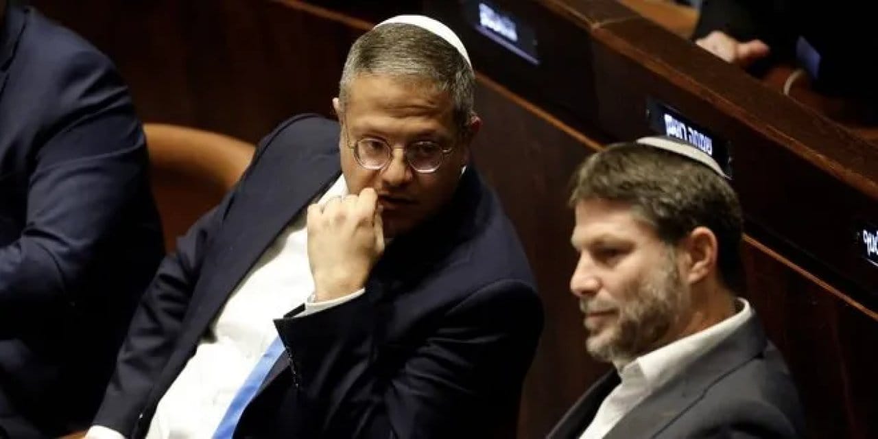 istenmeyen iki bakan 64t4eFYI