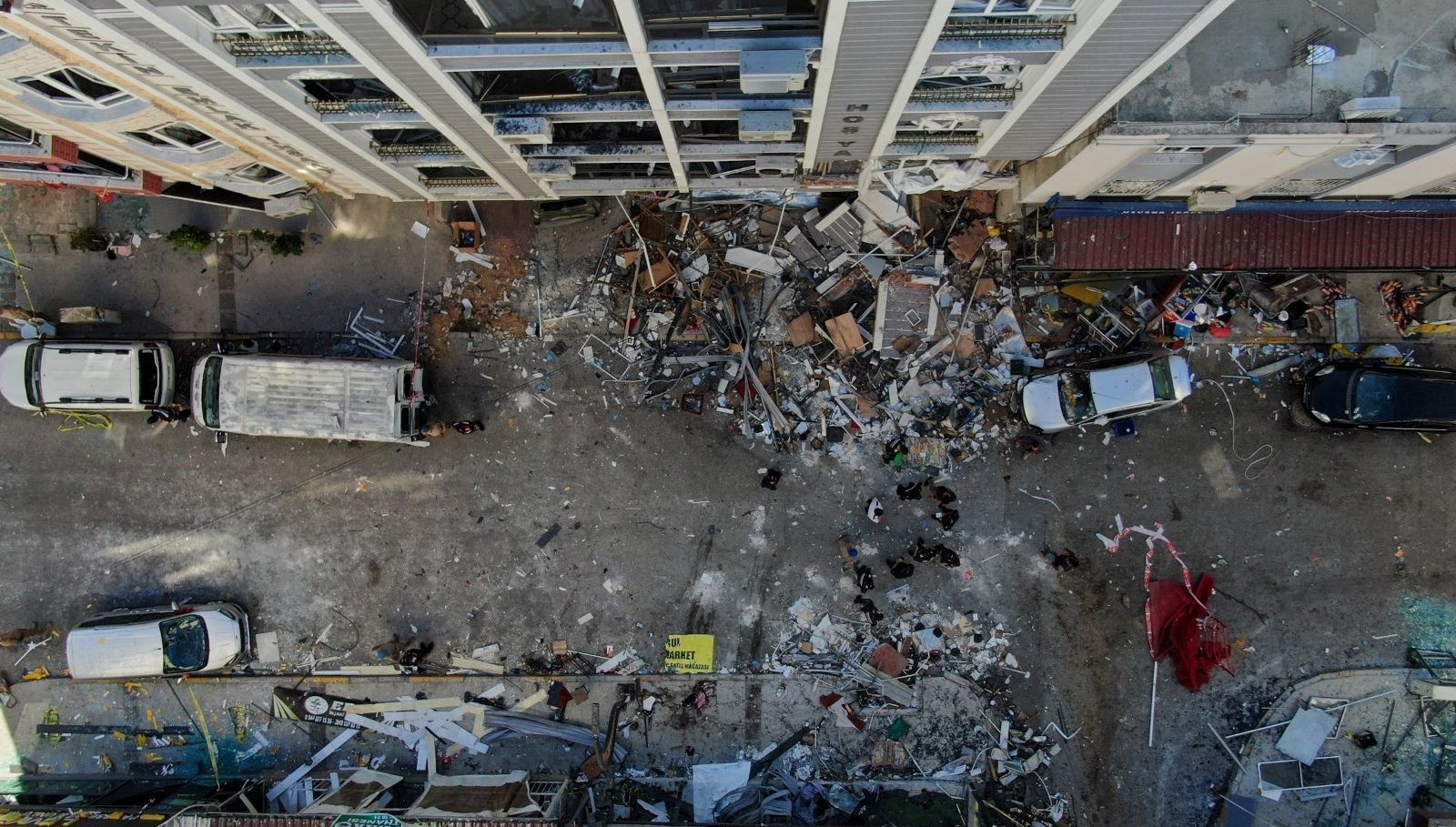 izmirde 5 kisinin can verdigi patlama davasi lokanta sahibine tahliye NuUjvF3v