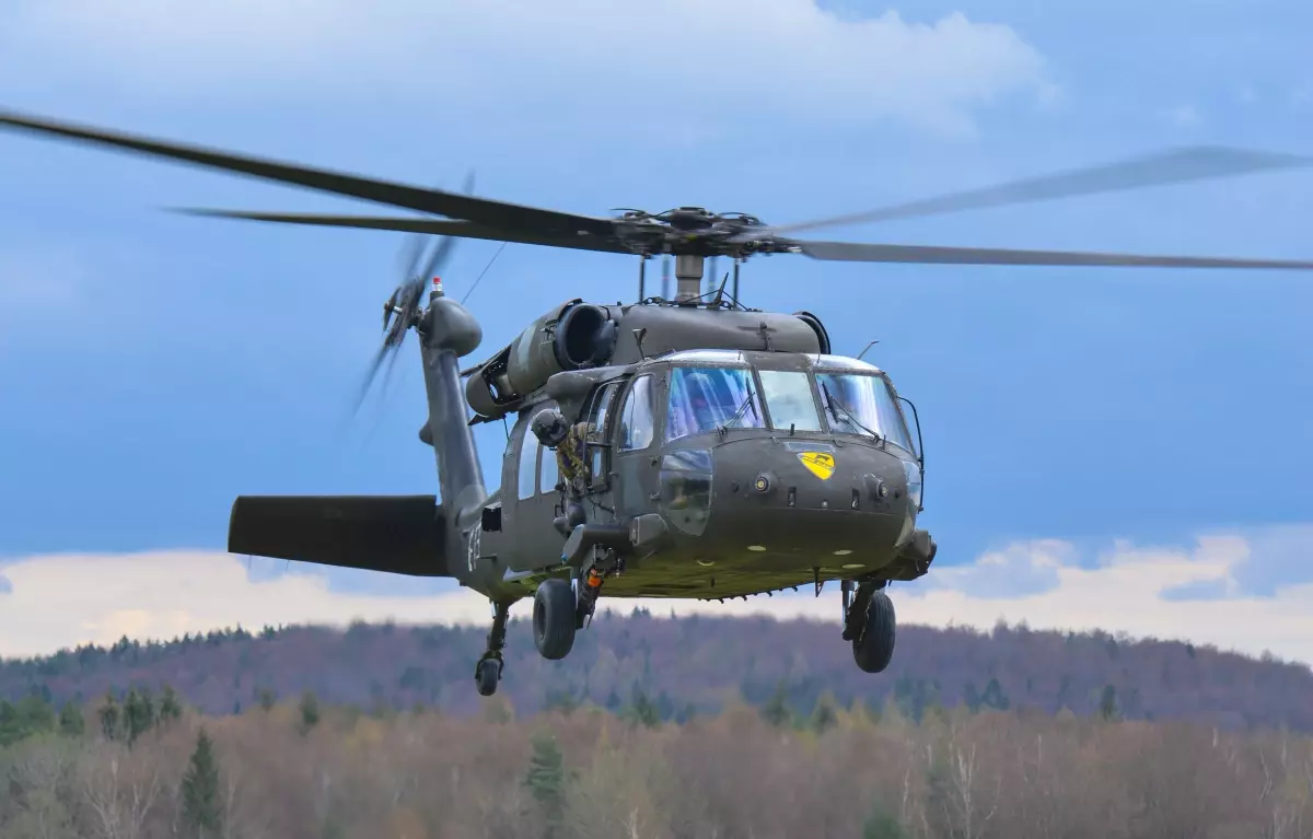 washingtonda helikopter kazasi 4 asker hayatini kaybetti bkVVPpX8