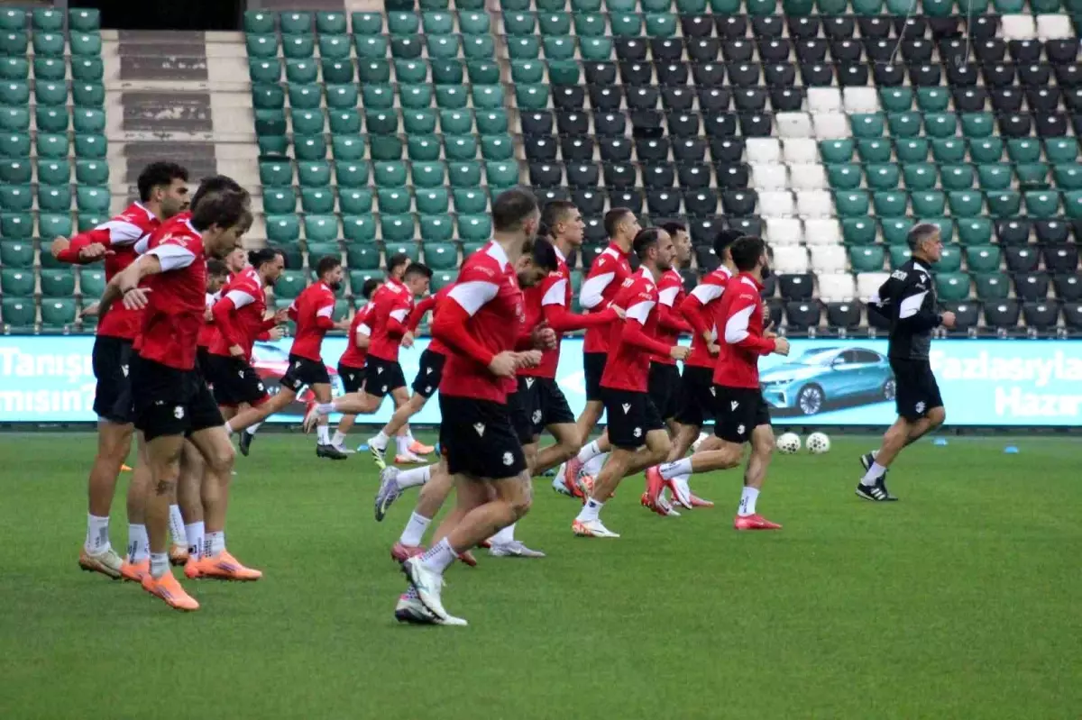 gurcistan turkiye maci icin kocaelide son antrenmanini yapti OwRrgWfm.jpg