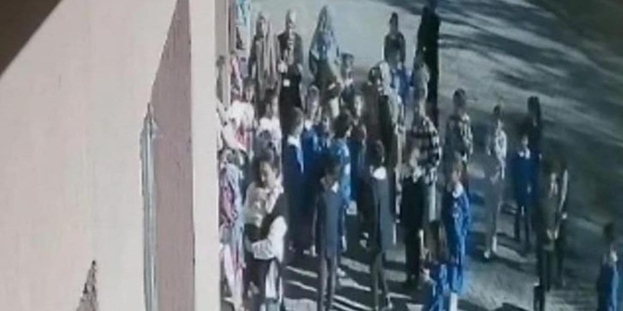 ogretmenlerden 3 yasindaki cocugun hayatini kurtaran hamle 9wq16UqY.jpg