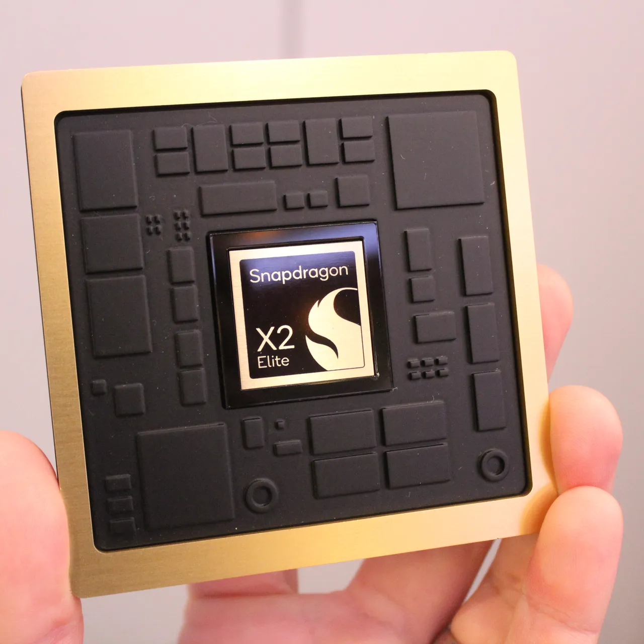 Snapdragon X2 Elite, Apple M5, Performans Testi, Qualcomm, İşlemci Karşılaştırması